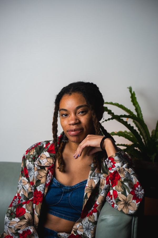 Jae Nichelle - poet